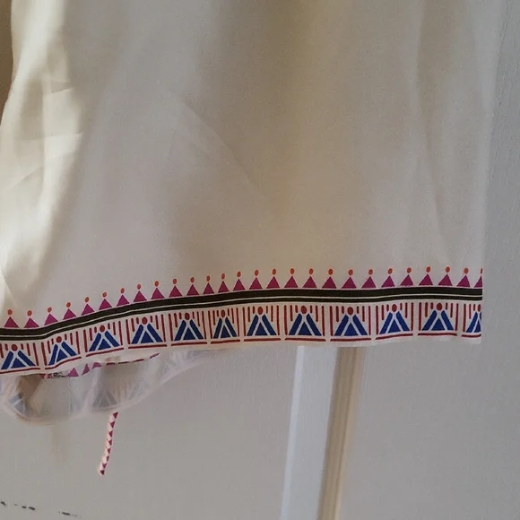 Johnny Was Cream Floral Women's Shorts - Picture 9 of 11